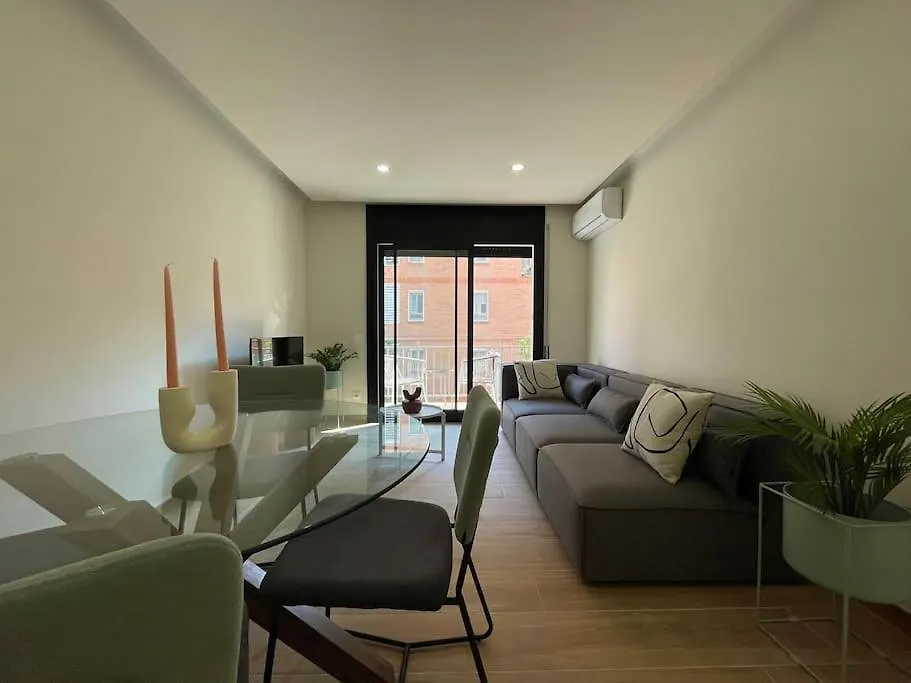 Superflat Near Beach 15' Center Sant Adria de Besos