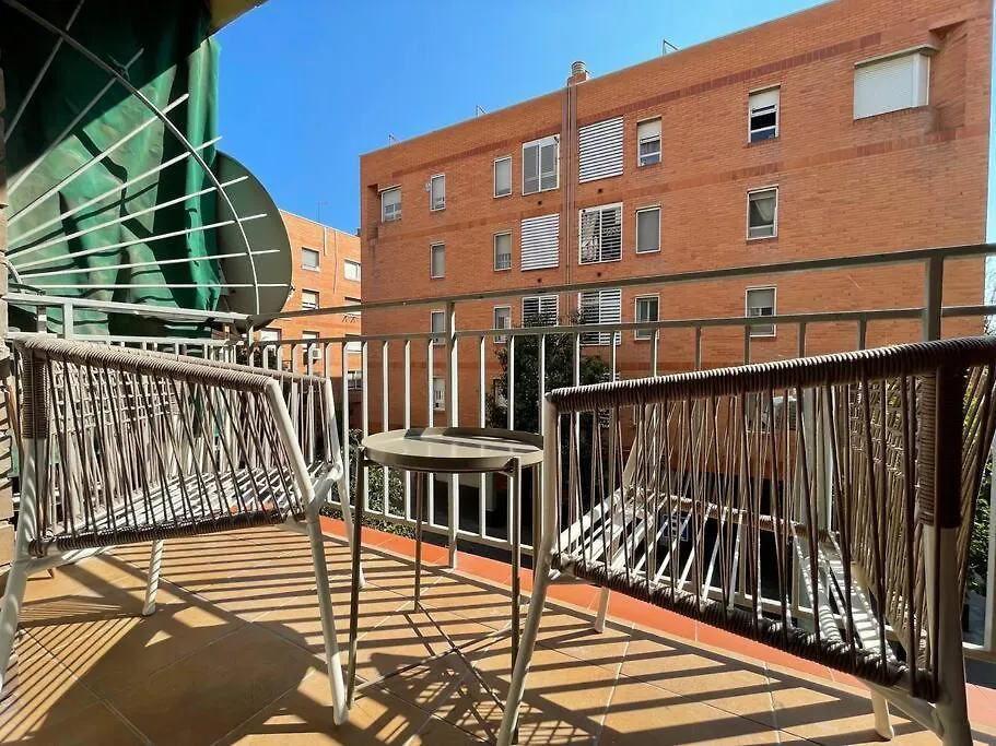 Superflat Near Beach 15' Center Sant Adria de Besos